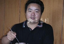 紫砂壶工艺师图片：丁小华 - 宜兴紫砂壶网