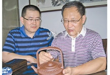 紫砂壶工艺师图片：毛子健 - 宜兴紫砂壶网