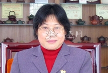 紫砂壶工艺师图片：廖江玲 - 宜兴紫砂壶网