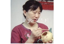 紫砂壶工艺师图片：蒋艺华 - 宜兴紫砂壶网