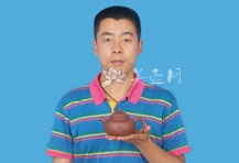 紫砂壶工艺师图片：史伟如 - 宜兴紫砂壶网