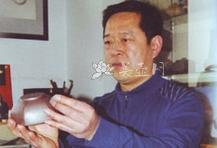 紫砂壶工艺师图片：华健 - 宜兴紫砂壶网