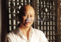 紫砂壶工艺师图片：吕俊杰 - 宜兴紫砂壶网