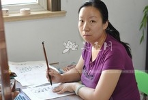 紫砂壶工艺师图片：邵春霞 - 宜兴紫砂壶网