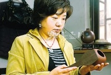 紫砂壶工艺师图片：王冬萍 - 宜兴紫砂壶网