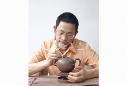 紫砂壶工艺师图片：徐瑞平 - 宜兴紫砂壶网