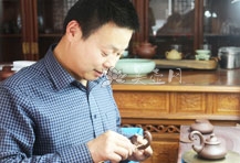 紫砂壶工艺师图片：王杏坤 - 宜兴紫砂壶网