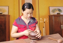 紫砂壶工艺师图片：范微琴 - 宜兴紫砂壶网