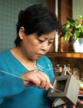 紫砂壶工艺师图片：方玉琴 - 宜兴紫砂壶网