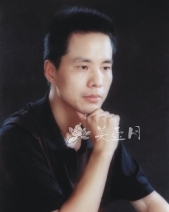 紫砂壶工艺师图片：范建中 - 宜兴紫砂壶网