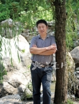 紫砂壶工艺师图片：吴建军 - 宜兴紫砂壶网