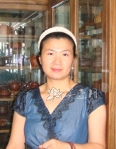 紫砂壶工艺师图片：应晨霞 - 宜兴紫砂壶网