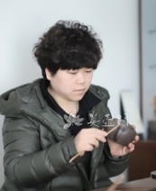 紫砂壶工艺师图片：钱红月 - 宜兴紫砂壶网