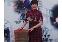 紫砂壶工艺师图片：单芳娣 - 宜兴紫砂壶网