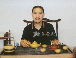 紫砂壶工艺师图片：马俊华 - 宜兴紫砂壶网