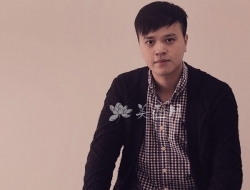 紫砂壶工艺师图片：储亚军 - 宜兴紫砂壶网