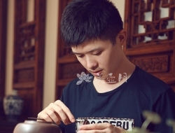 紫砂壶工艺师图片：朱学宸 - 宜兴紫砂壶网