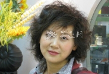 紫砂壶工艺师图片：李建芳 - 宜兴紫砂壶网