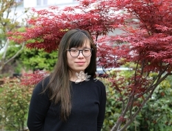 紫砂壶工艺师图片：刘文文 - 宜兴紫砂壶网