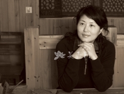 紫砂壶工艺师图片：刘建芳 - 宜兴紫砂壶网