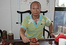 紫砂壶工艺师图片：江建群 - 宜兴紫砂壶网