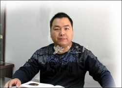 紫砂壶工艺师图片：翟喈 - 宜兴紫砂壶网