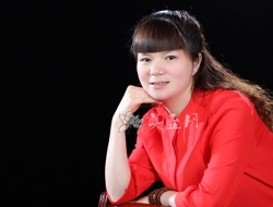 紫砂壶工艺师图片：王海琴 - 宜兴紫砂壶网