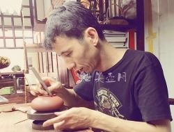 紫砂壶工艺师图片：唐建平 - 宜兴紫砂壶网