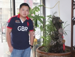 紫砂壶工艺师图片：濮晨 - 宜兴紫砂壶网