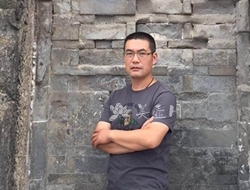 紫砂壶工艺师图片：周强 - 宜兴紫砂壶网