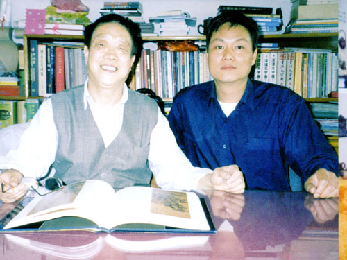 紫砂壶图片：与师傅中国工艺美术大师李昌鸿 - 宜兴紫砂壶网