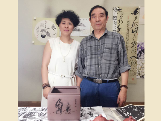 紫砂壶图片：与著名书画家黄耿卓合作 - 宜兴紫砂壶网