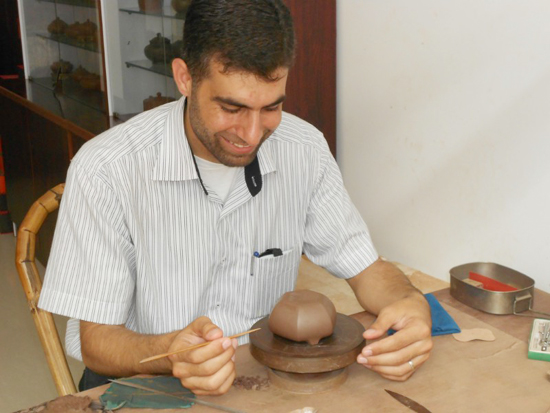 紫砂壶图片：国际友人 - 宜兴紫砂壶网