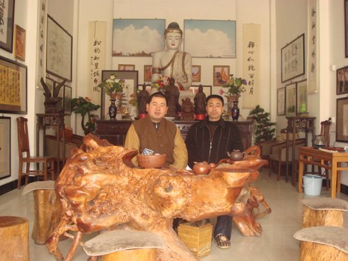 紫砂壶图片：与福海法师合影 - 宜兴紫砂壶网