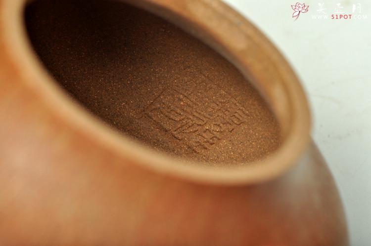 紫砂壶图片：蓄势内敛 趣味盎然 全手婉珠 创新技法表现 非常有味道~  紫泥和段泥两种 - 宜兴紫砂壶网