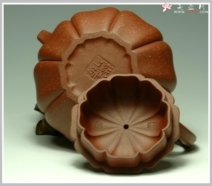 紫砂壶图片：八方葵式仿古 - 宜兴紫砂壶网