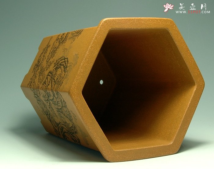 紫砂壶图片：山水六方笔筒 - 宜兴紫砂壶网