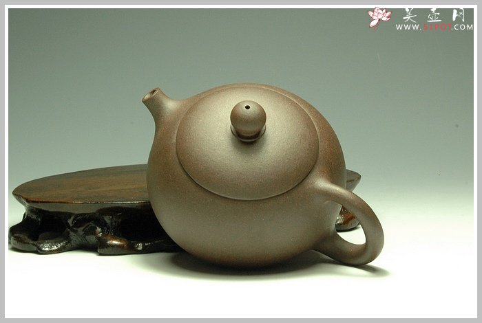 紫砂壶图片：黑星砂西施 - 宜兴紫砂壶网