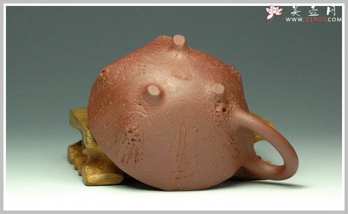 紫砂壶图片：全手花塑品茗杯 精品 - 宜兴紫砂壶网