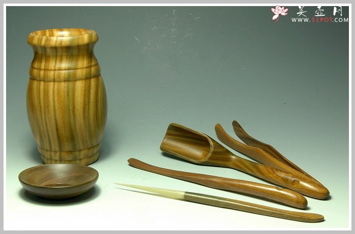 紫砂壶图片：茶道-绿檀木-大 - 宜兴紫砂壶网