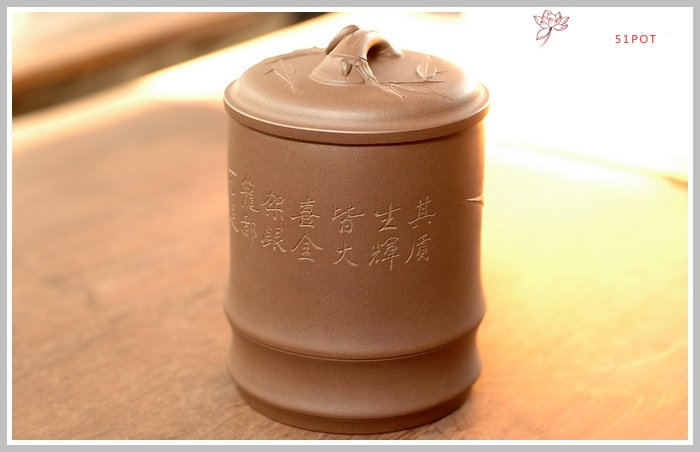 紫砂壶图片：李霞作品 父李昌鸿装饰 - 宜兴紫砂壶网