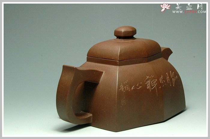 紫砂壶图片：扁六方 - 宜兴紫砂壶网