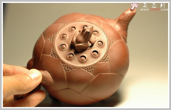 紫砂壶图片：青蛙莲子 - 宜兴紫砂壶网