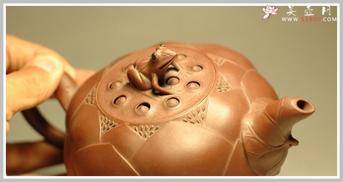 紫砂壶图片：青蛙莲子 - 宜兴紫砂壶网