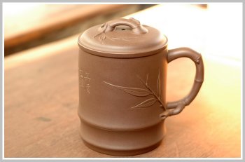 紫砂壶图片：李霞作品 父李昌鸿装饰 - 宜兴紫砂壶网