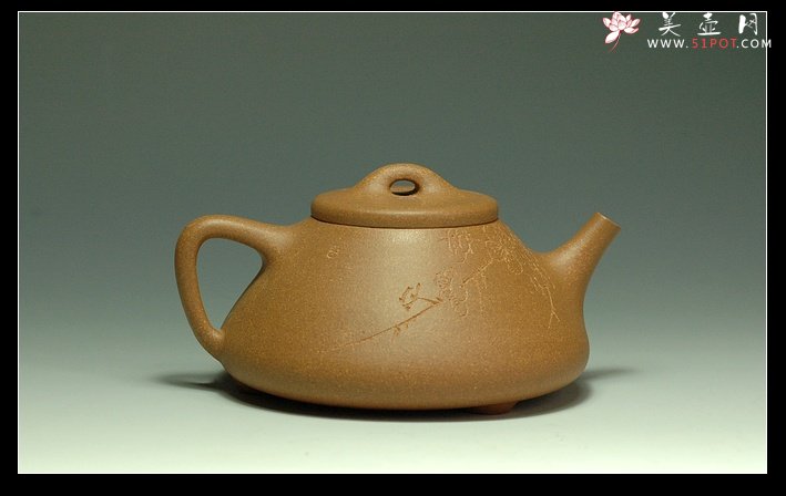 紫砂壶图片：傲骨.寒梅 - 宜兴紫砂壶网