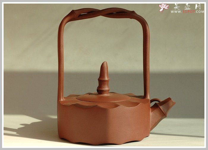 紫砂壶图片：六方竹提梁 - 宜兴紫砂壶网