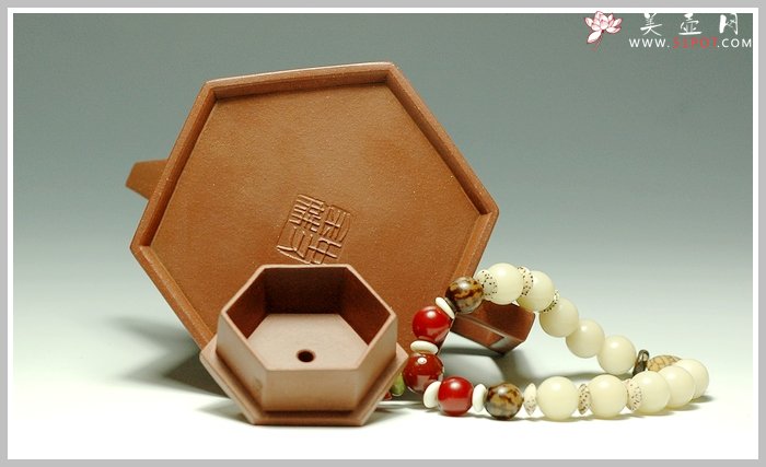 紫砂壶图片：全手高六方 - 宜兴紫砂壶网