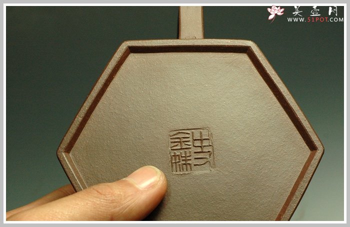 紫砂壶图片：全手紫泥高六方 - 宜兴紫砂壶网