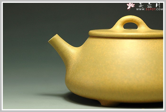 紫砂壶图片：平盖段泥石瓢 - 宜兴紫砂壶网